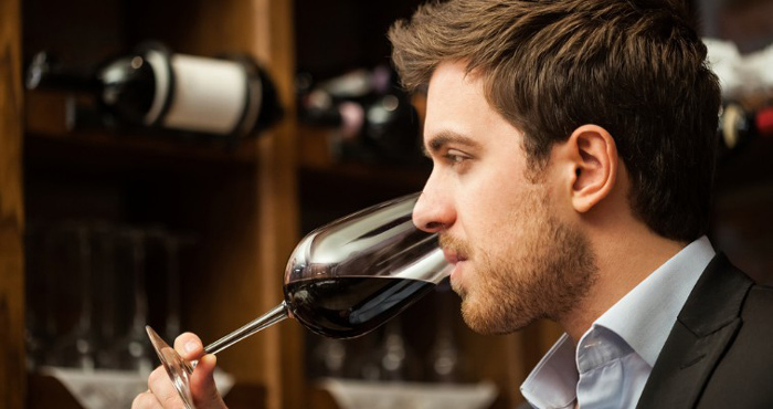 Bắt đầu nếm vị rượu Cách thưởng thức rượu vang