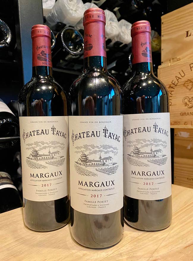 Xác định rượu vang có hạn sử dụng không bằng giá tiền