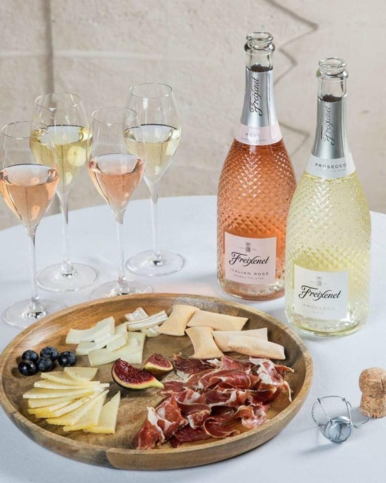 Rượu vang nhập khẩu tại Hà Nội Rượu vang Nổ Ý Freixenet được biết đến với hương vị sắc sảo và tinh tế